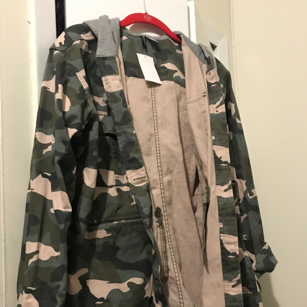 H&M women's camo button up with hood